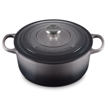 Load image into Gallery viewer, Le Creuset Round Dutch Oven - 5.5 QT