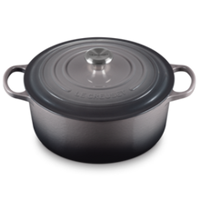 Load image into Gallery viewer, Le Creuset Round Dutch Oven - 7.25 QT