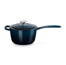 Load image into Gallery viewer, Le Creuset Signature Saucepan - 1.75 QT