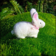 Load image into Gallery viewer, Bunny Felting Kit