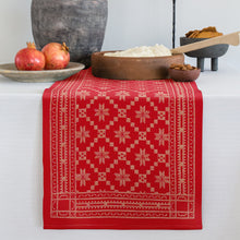 Load image into Gallery viewer, Ekelund Åttebladrose Red Table Runner