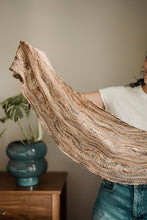 Load image into Gallery viewer, One Love Shawl Pattern Joji Locatelli