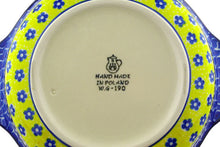 Load image into Gallery viewer, 7" Round Baker with Handles - Polish Pottery - Sunburst Daisies - Ceramika Artystyczna