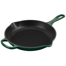Load image into Gallery viewer, Le Creuset Signature Skillet - 10.25"