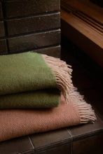 Load image into Gallery viewer, Ilo Wool Blanket, Powder-Olive - Lapuan Kankurit