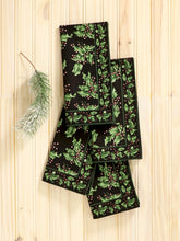 Load image into Gallery viewer, April Cornell - Holly Napkin Set