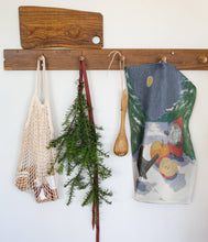 Load image into Gallery viewer, Ekelund Vinteäpple Tea Towel