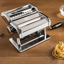 Load image into Gallery viewer, Marcato Atlas Pasta Machine 150