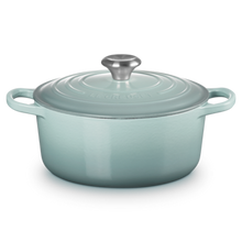 Load image into Gallery viewer, Le Creuset Signature Round Dutch Oven - 4.5 Qt