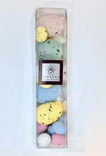 Load image into Gallery viewer, Speckled Chocolate Praline Eggs
