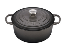 Load image into Gallery viewer, Le Creuset Round Dutch Oven - 5.5 QT
