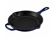 Load image into Gallery viewer, Le Creuset Signature Skillet - 10.25"