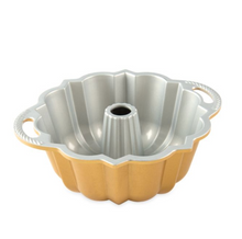 Load image into Gallery viewer, Nordic Ware Bundt Pan - 6 cup Anniversary