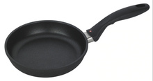 Load image into Gallery viewer, Swiss Diamond XD Frypan 10.25" to 12.5"