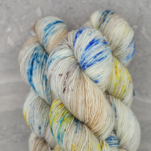Load image into Gallery viewer, Madelinetosh Yarn - Tosh Merino Light