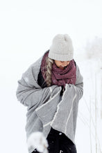 Load image into Gallery viewer, Koli Scarf, Beige/Bordeaux - Lapuan Kankurit