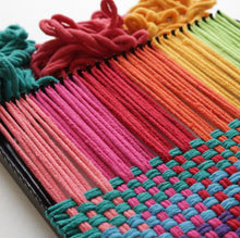 Load image into Gallery viewer, Potholder Loom - Friendly Loom