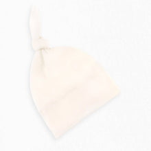 Load image into Gallery viewer, Classic Knotted Hat
