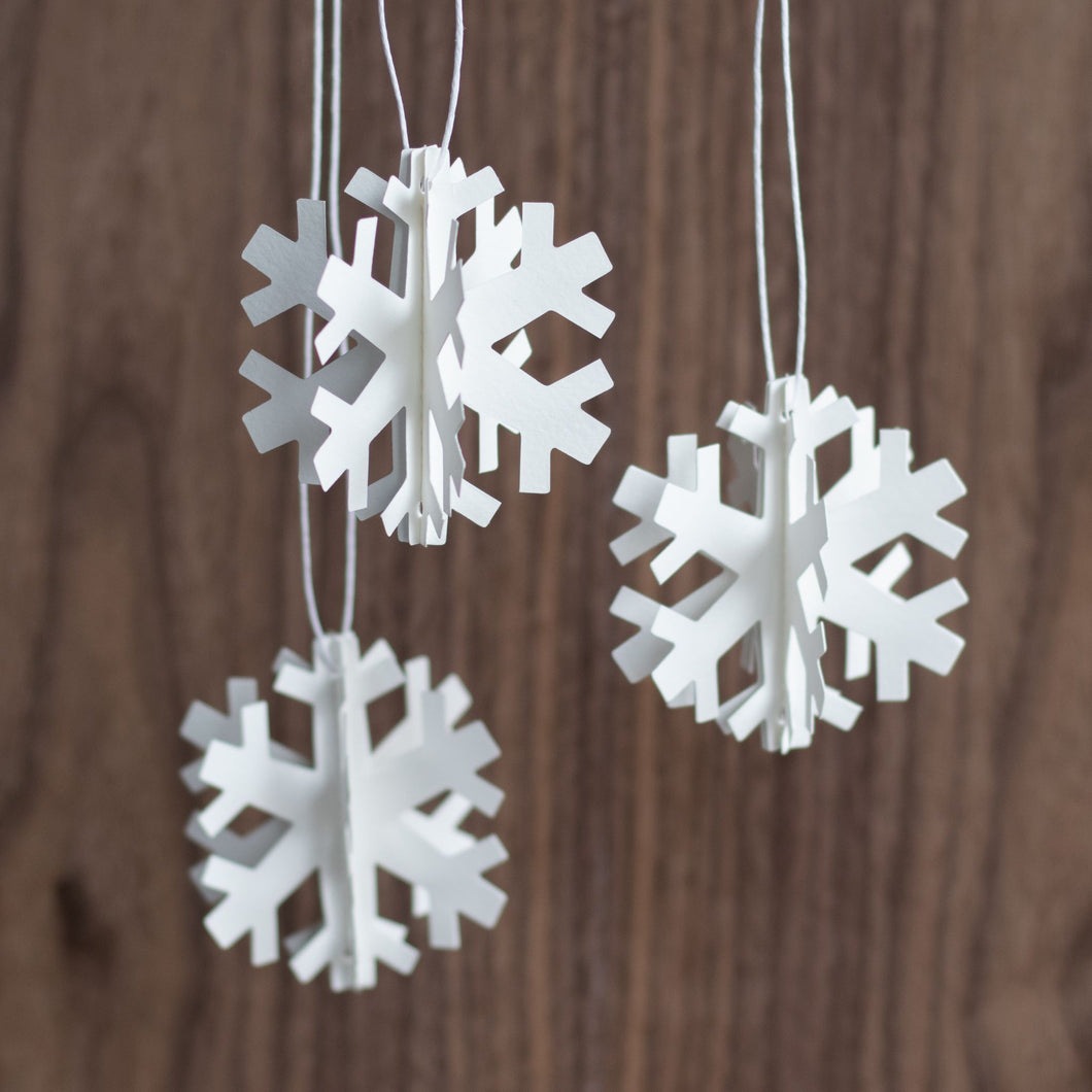 Hanging Paper Snowflake, White – Assorted