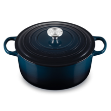 Load image into Gallery viewer, Le Creuset Round Dutch Oven - 7.25 QT
