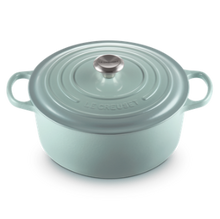 Load image into Gallery viewer, Le Creuset Round Dutch Oven - 7.25 QT

