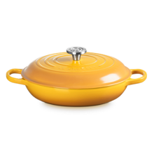 Load image into Gallery viewer, Le Creuset Signature Round Braiser - 3.5 qt
