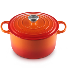 Load image into Gallery viewer, Le Creuset Signature Deep Round Oven - 6.5qt
