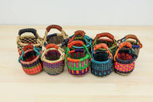 Load image into Gallery viewer, Tiny Bolga Basket
