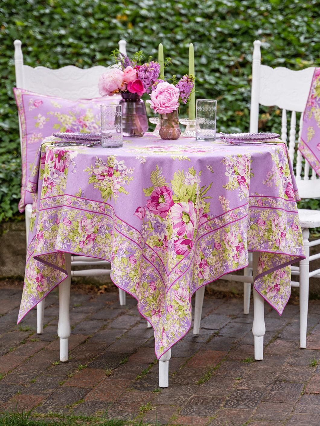 April Cornell - Charming Purple Tablecloth