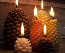 Load image into Gallery viewer, 100% Pure Beeswax Pinecone Candle - Chocolate - The Bee Man Candle Company
