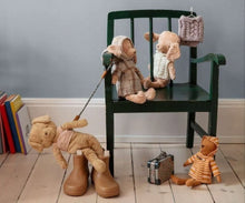 Load image into Gallery viewer, Dog-Vintage Plush-Soft Sand- Maileg
