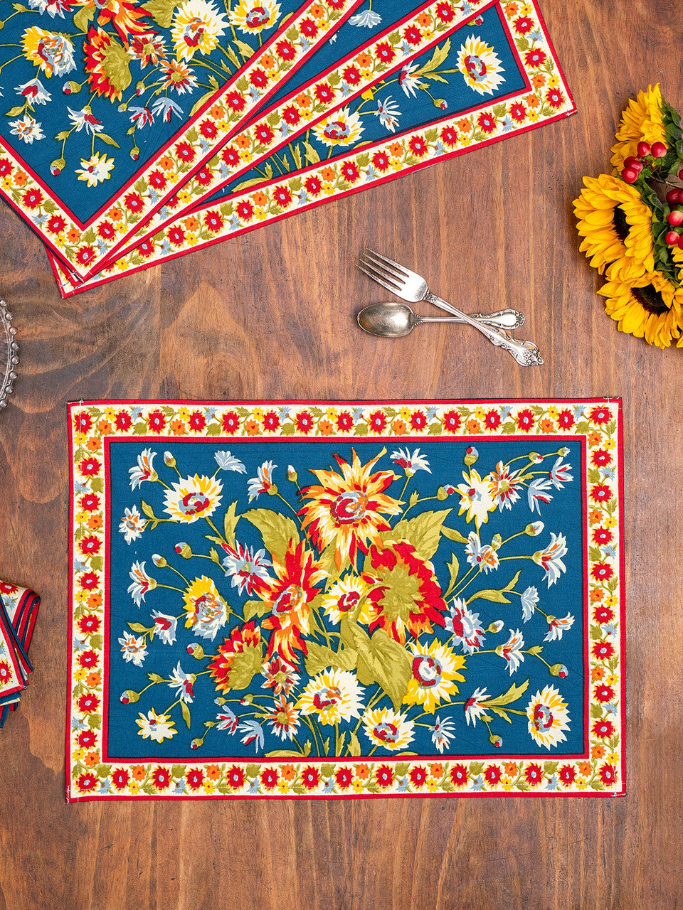April Cornell - Marguerite Placemat- Teal