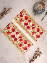 Load image into Gallery viewer, April Cornell - Apple Luncheon Napkins - Set of 4
