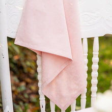 Load image into Gallery viewer, April Cornell - Lark Cotton Jacquard Napkins - Blush, Set of 4
