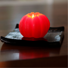 Load image into Gallery viewer, Beeswax Pumpkin Candle, Small 3&quot; x 2&quot; - Big Dipper
