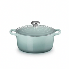 Load image into Gallery viewer, Le Creuset Signature Round Dutch Oven - 4.5 Qt
