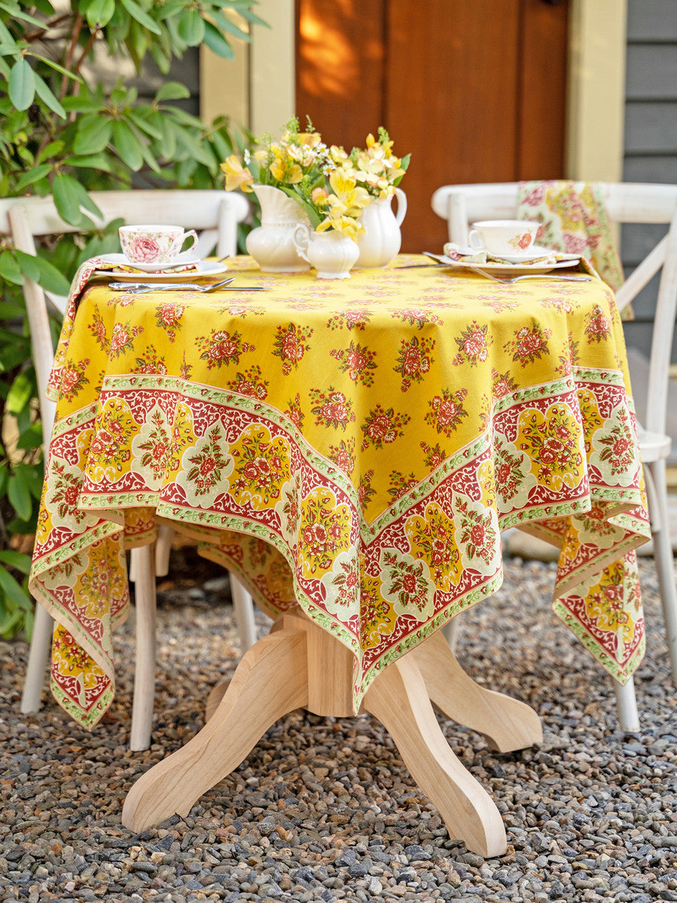 April Cornell – Antique Tablecloth, Gold