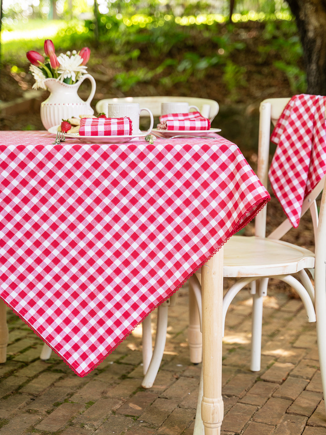 April Cornell – Picnic Check Tablecloth, Red