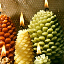 Load image into Gallery viewer, 100% Pure Beeswax Pinecone Candle - Rust - The Bee Man Candle Company
