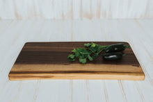 Load image into Gallery viewer, 18&quot; Walnut Presentation/Cutting Board

