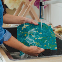 Load image into Gallery viewer, Bees Wrap Reusable Beeswax Food Wraps 3 Pack - Oceans
