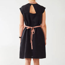 Load image into Gallery viewer, Cafe Creme Linen Daily Apron - Large
