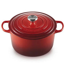 Load image into Gallery viewer, Le Creuset Signature Deep Round Oven - 6.5qt
