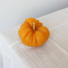 Load image into Gallery viewer, Golden Heirloom Tomato Beeswax Candle
