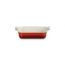 Load image into Gallery viewer, Le Creuset Heritage Rectangular Baking Dish - 2.5QT
