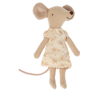 Load image into Gallery viewer, Nightgown for Big Sister Mouse - Maileg
