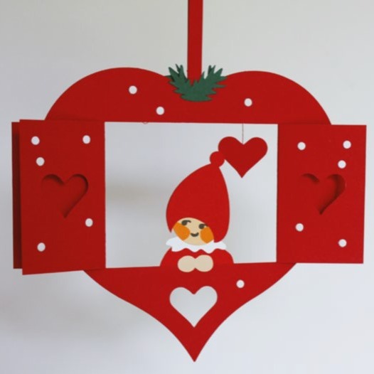 Nisse in Heart With Holly Mobile