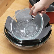 Load image into Gallery viewer, T-FAL Three Piece Cookware Guard Set
