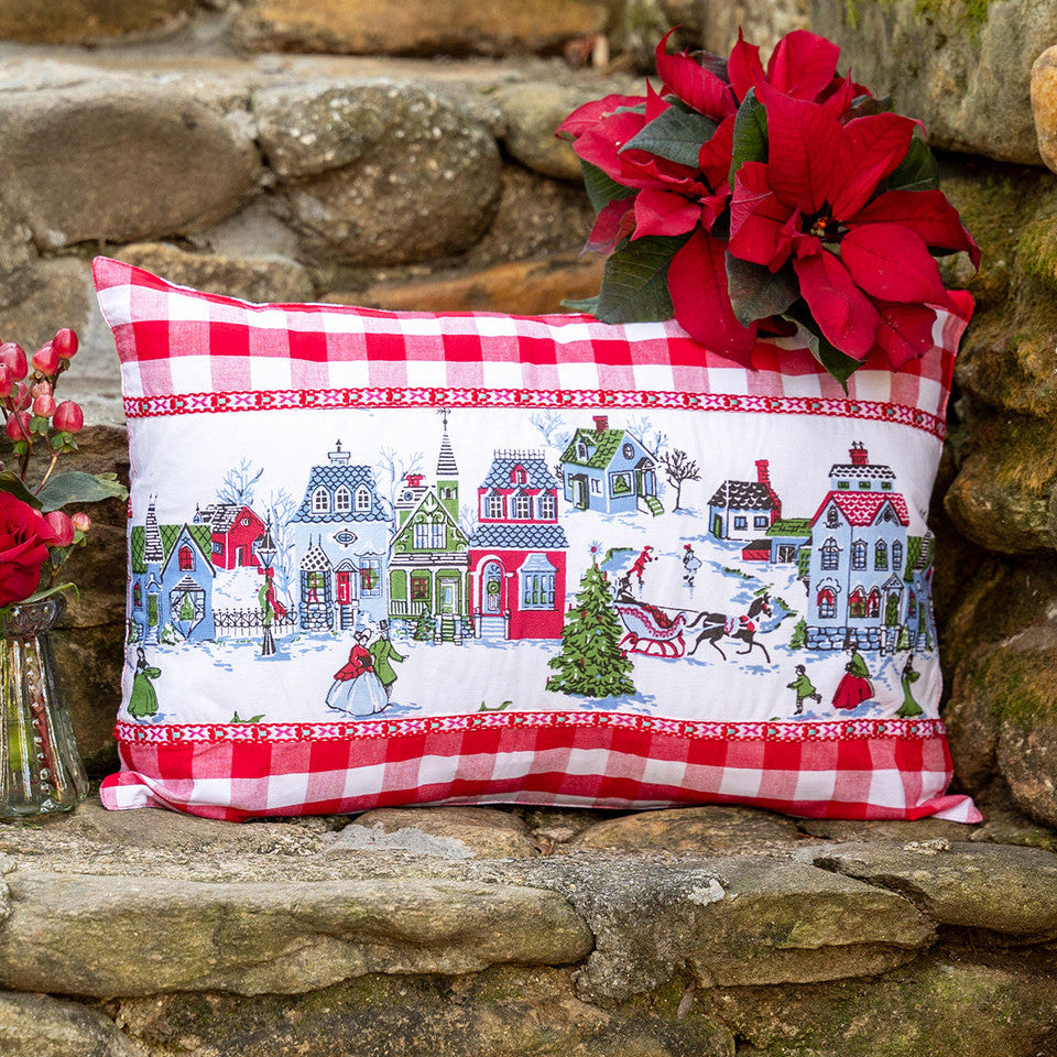 April Cornell - Victorian Christmas Cushion with Filler