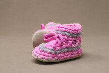 Load image into Gallery viewer, Padraig Slippers
